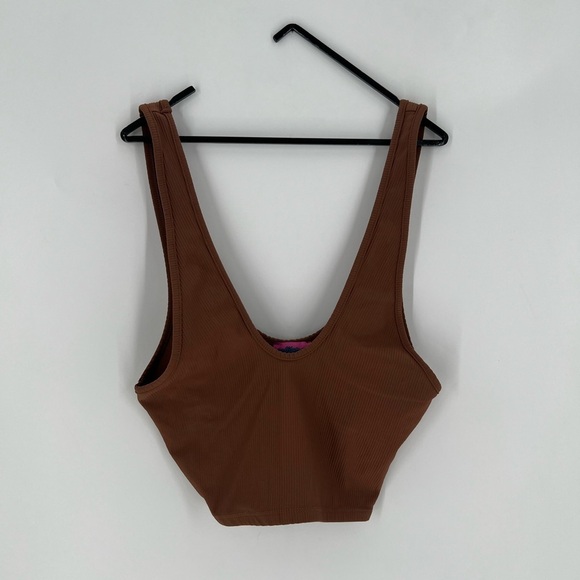 Edikted Sculpt Ribbed Knit Cropped Tank Top - Picture 1 of 6
